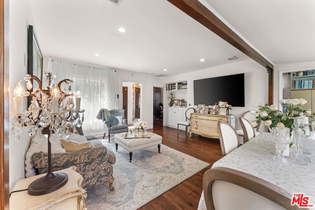 Beverly Glen photo 4