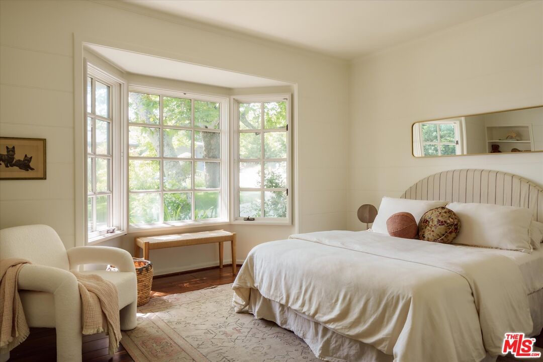 Oakwood photo 32