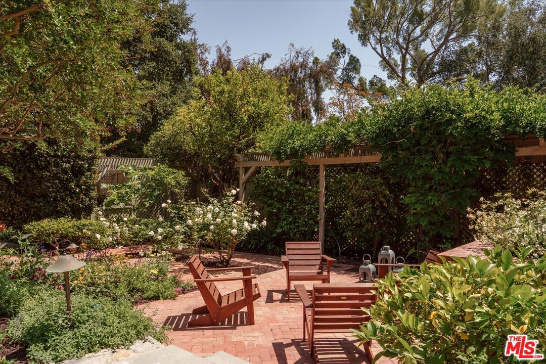 Oakwood photo 44