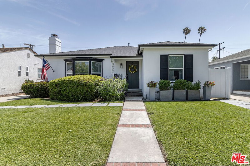 3022 Beverly Dr