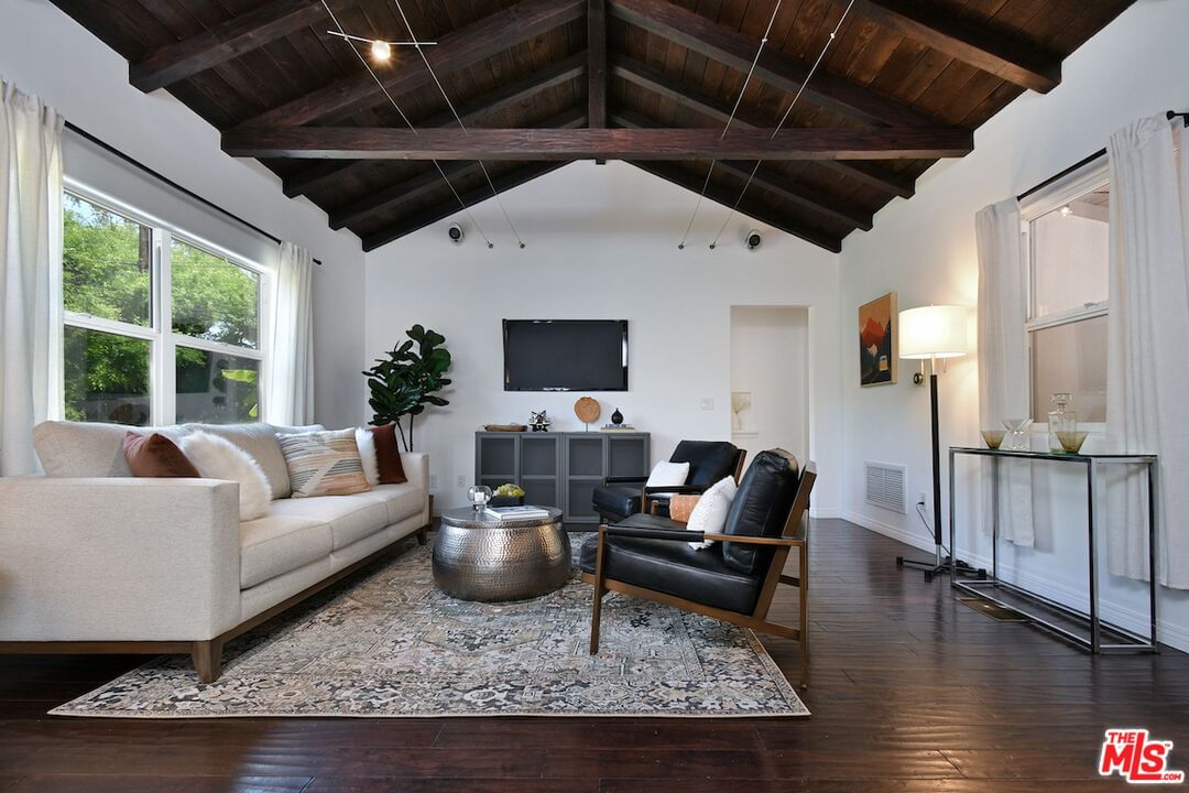 Occidental photo 13