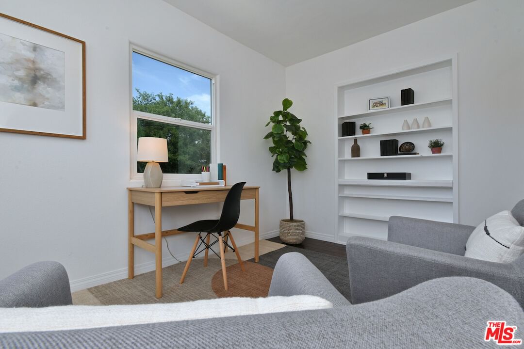 Occidental photo 38
