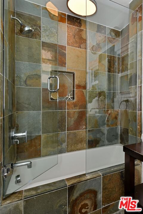 Occidental photo 50