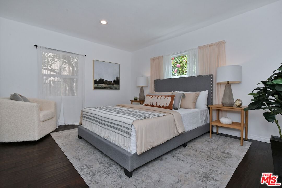 Occidental photo 55
