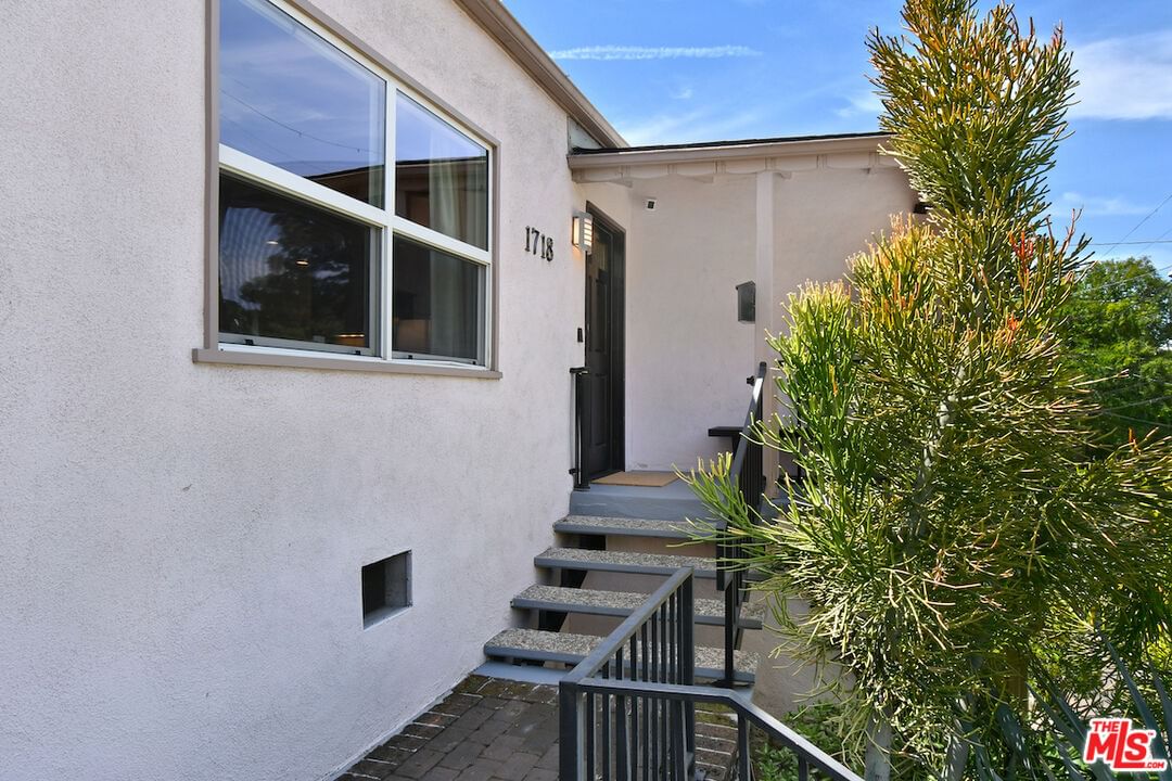 Occidental photo 6