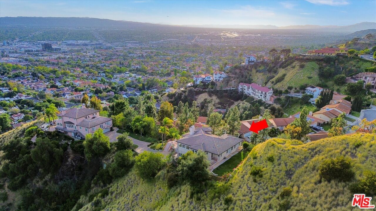 Tujunga photo 2