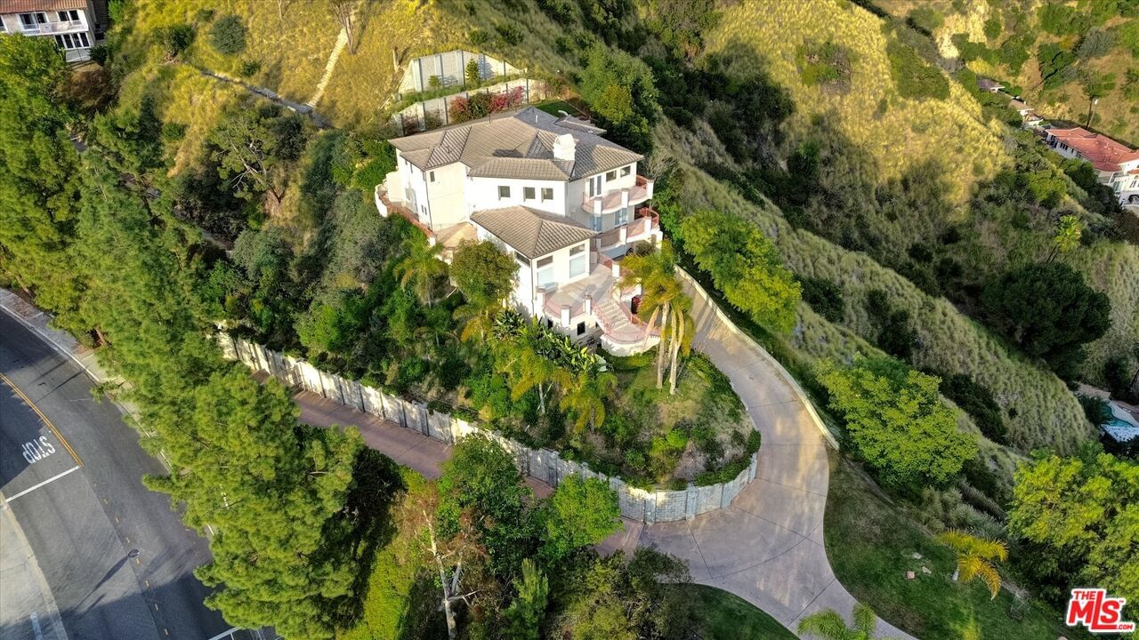 Tujunga photo 60