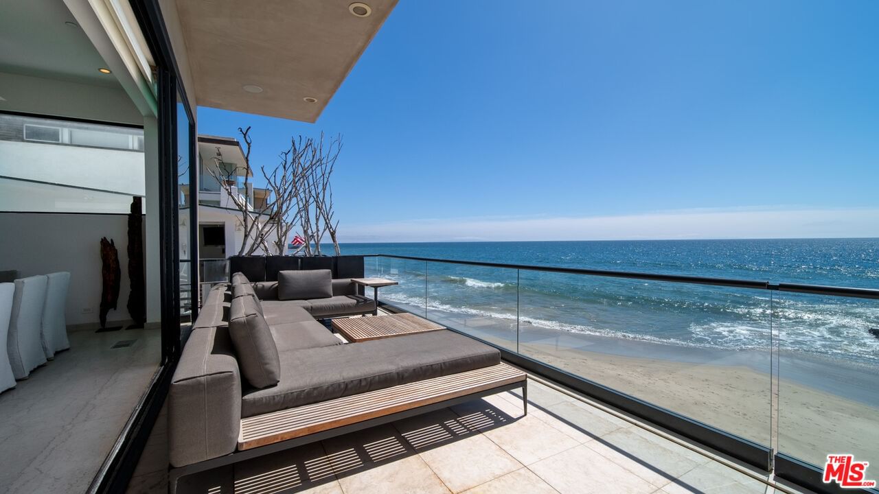 Malibu photo 14