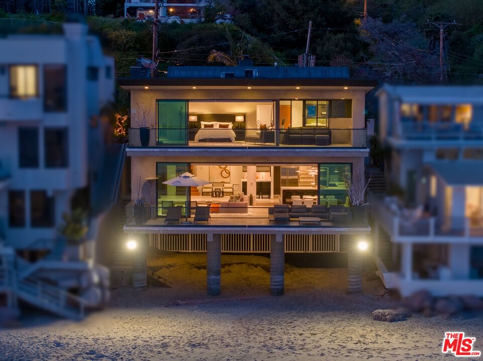 Malibu photo 29