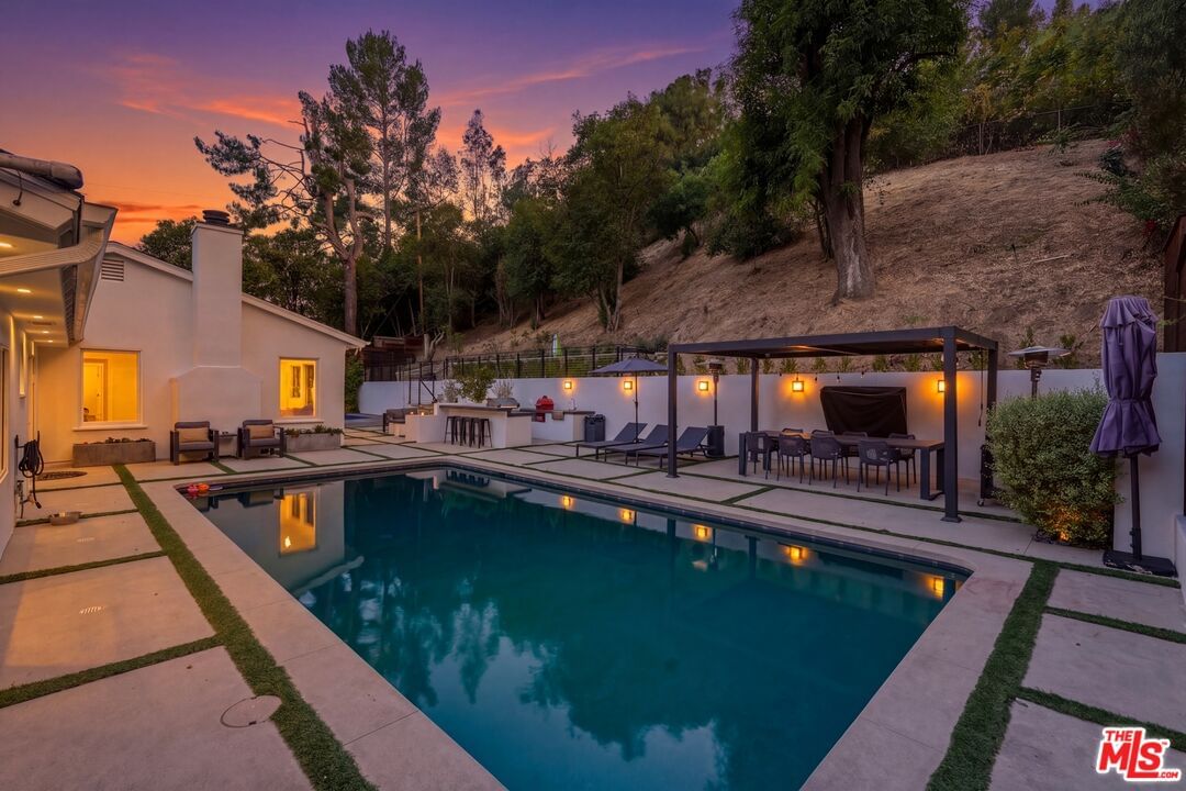Topeka photo 35