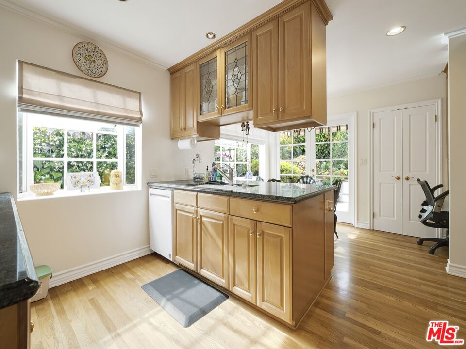 Valley Vista photo 12