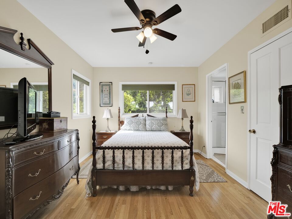 Valley Vista photo 23