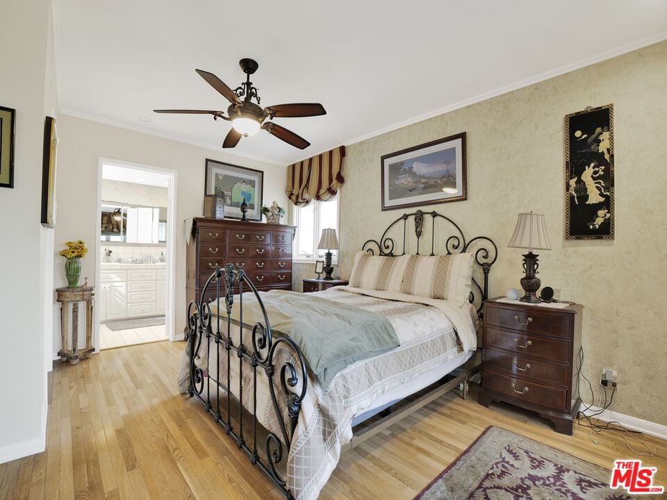 Valley Vista photo 26