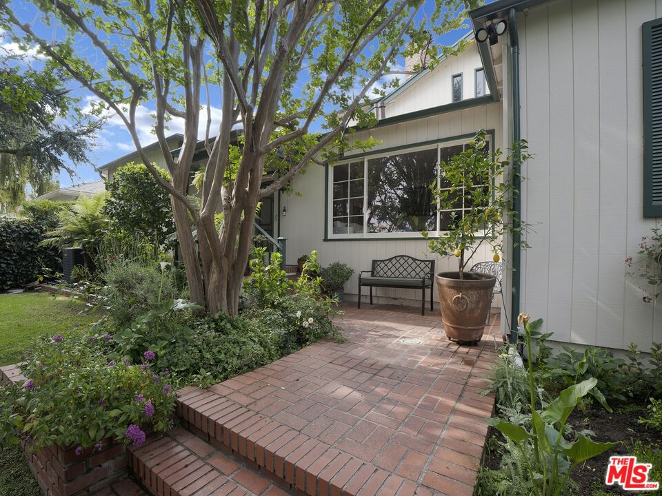 Valley Vista photo 3