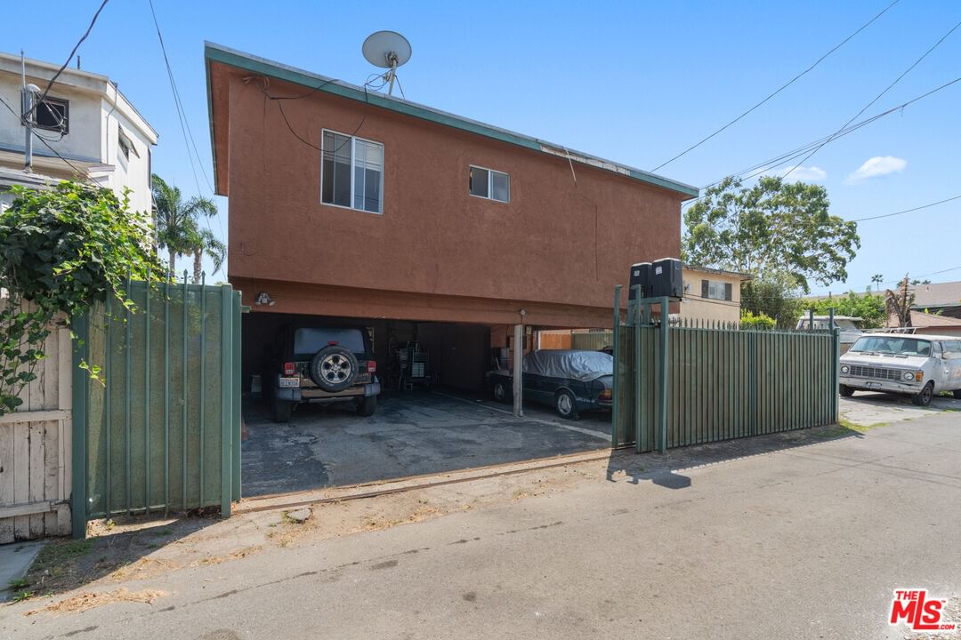 Vernon photo 22