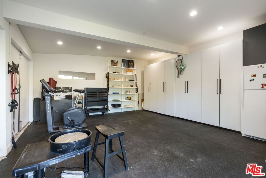 Cloverdale photo 34