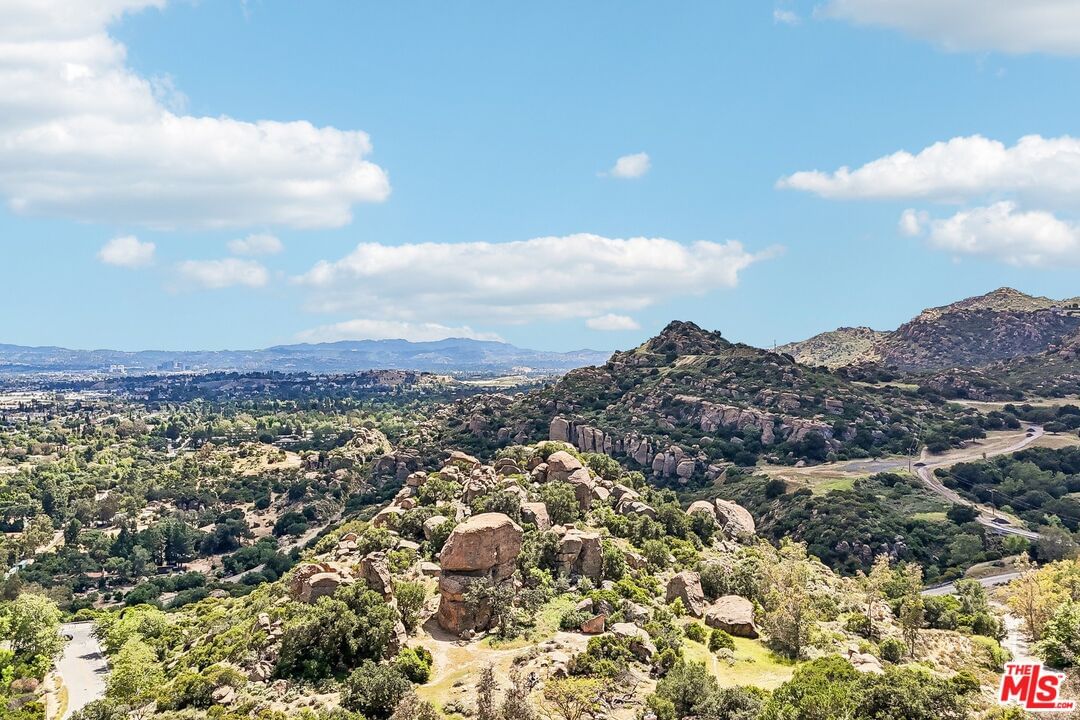 Horizon photo 23