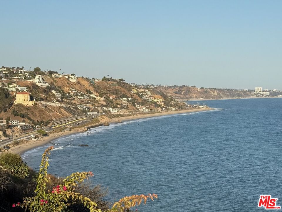 Coastline photo 20