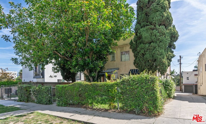 328 Alexandria Ave