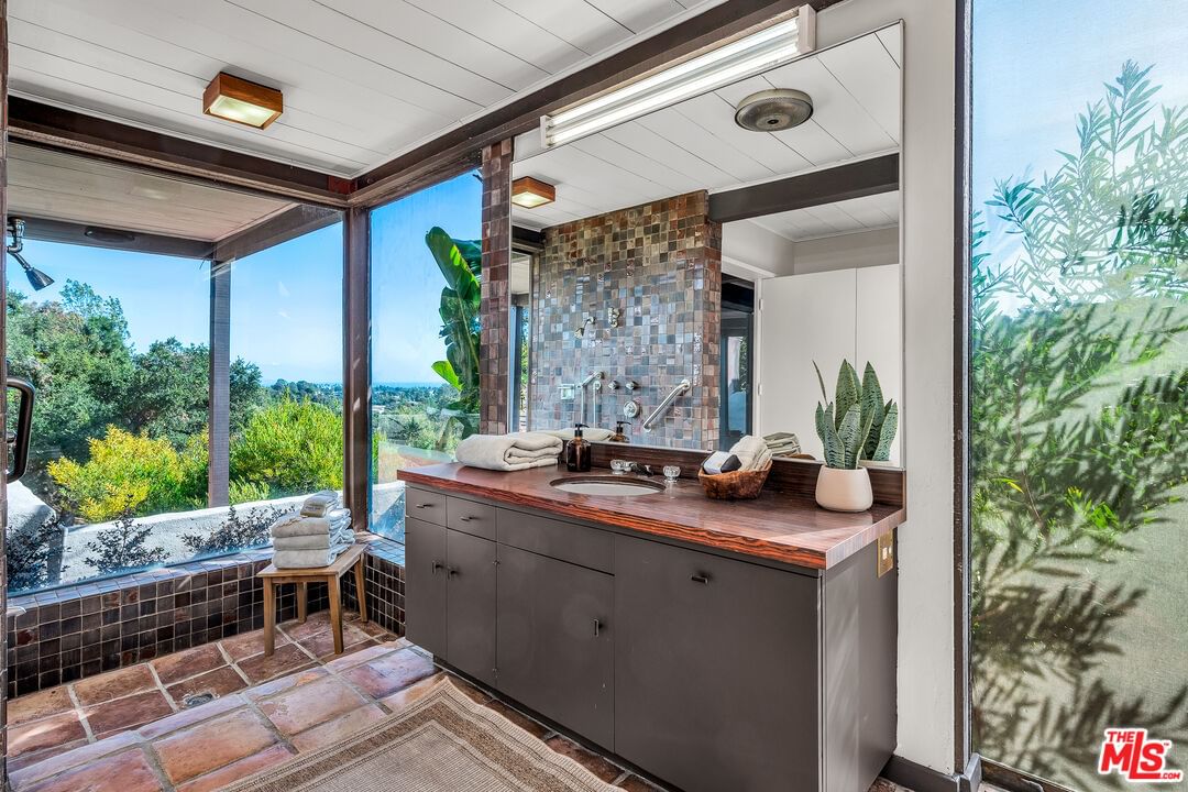 Westridge photo 34