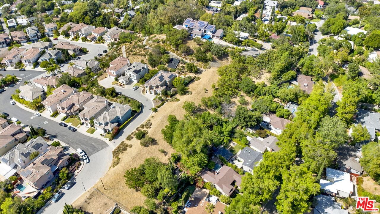 Oak Hill Ave photo 23