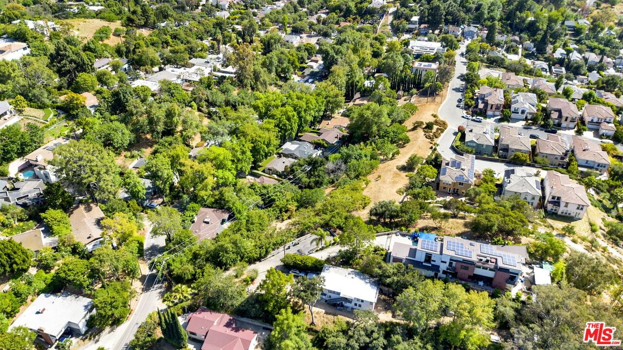Oak Hill Ave photo 20