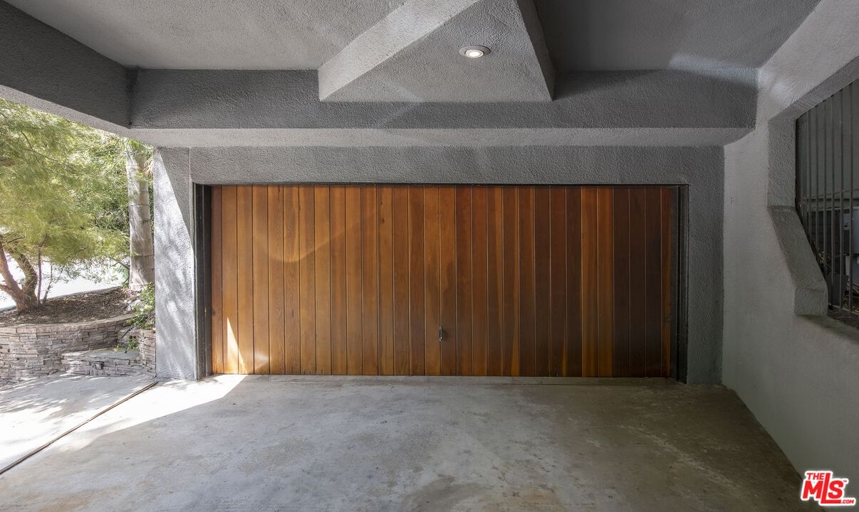 Laurel Canyon photo 20