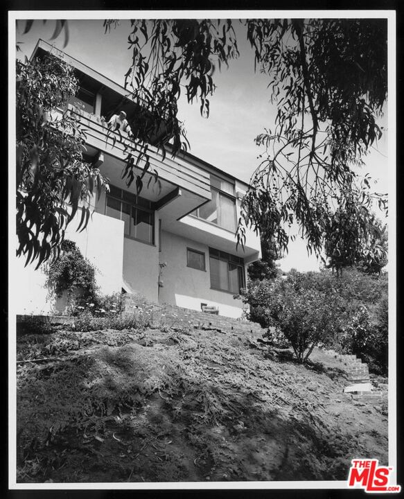 Outpost photo 34
