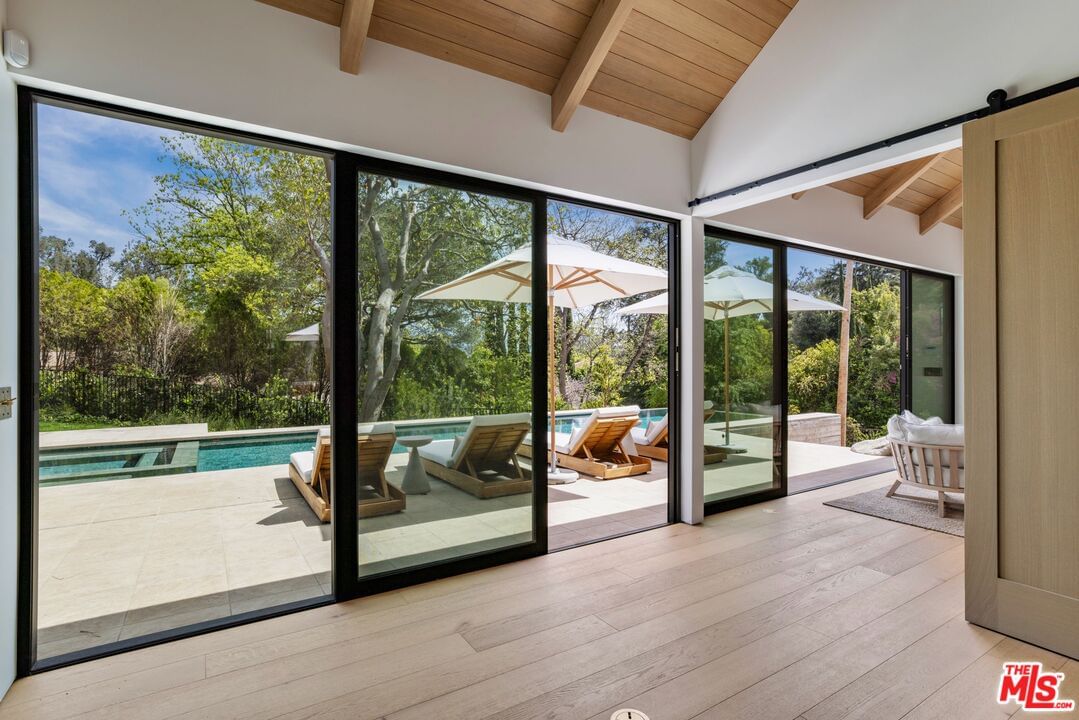 Viewcrest photo 41