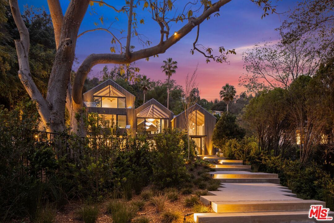 Viewcrest photo 7