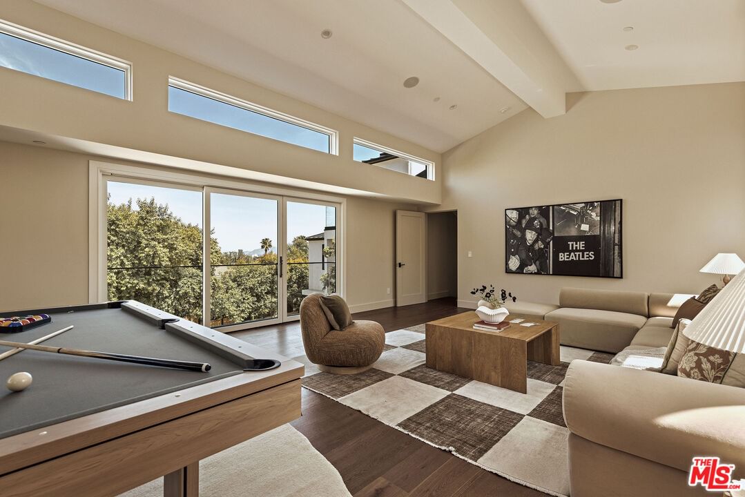 Oak View photo 5