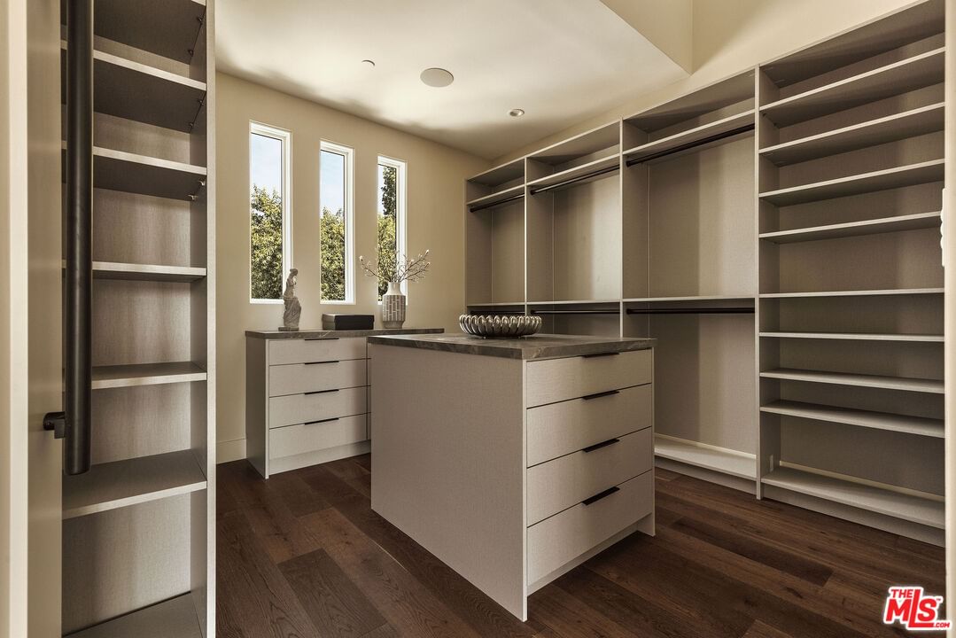 Oak View photo 10