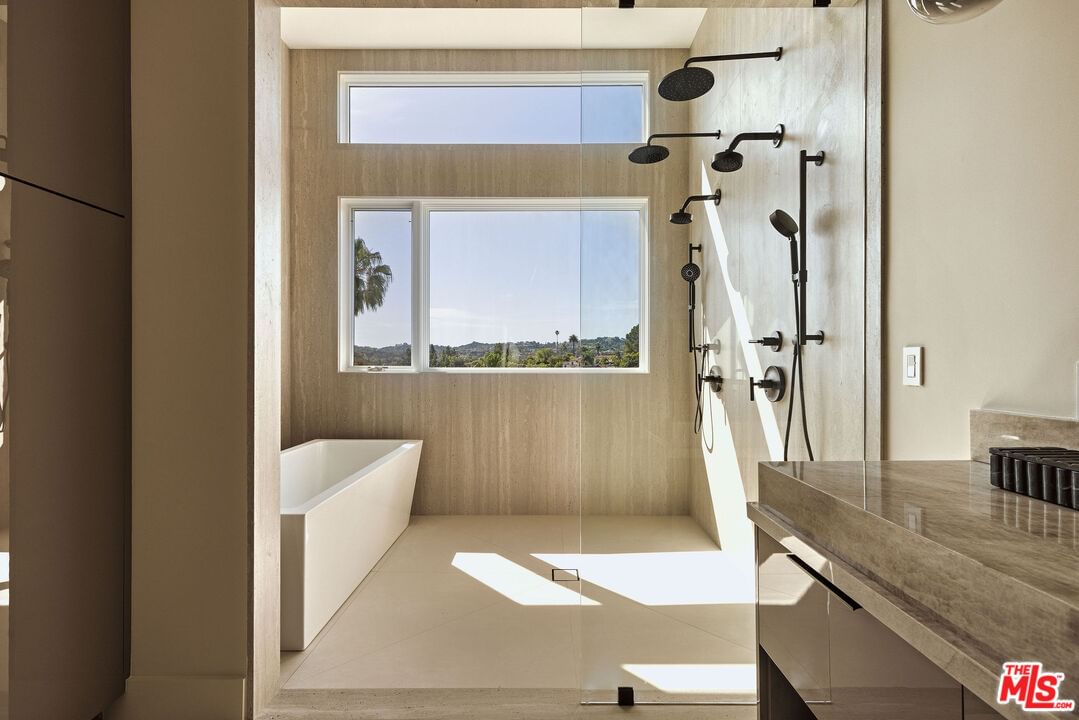 Oak View photo 11