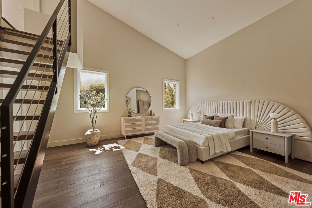Oak View photo 13