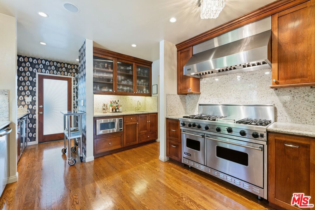 Summerhill photo 10