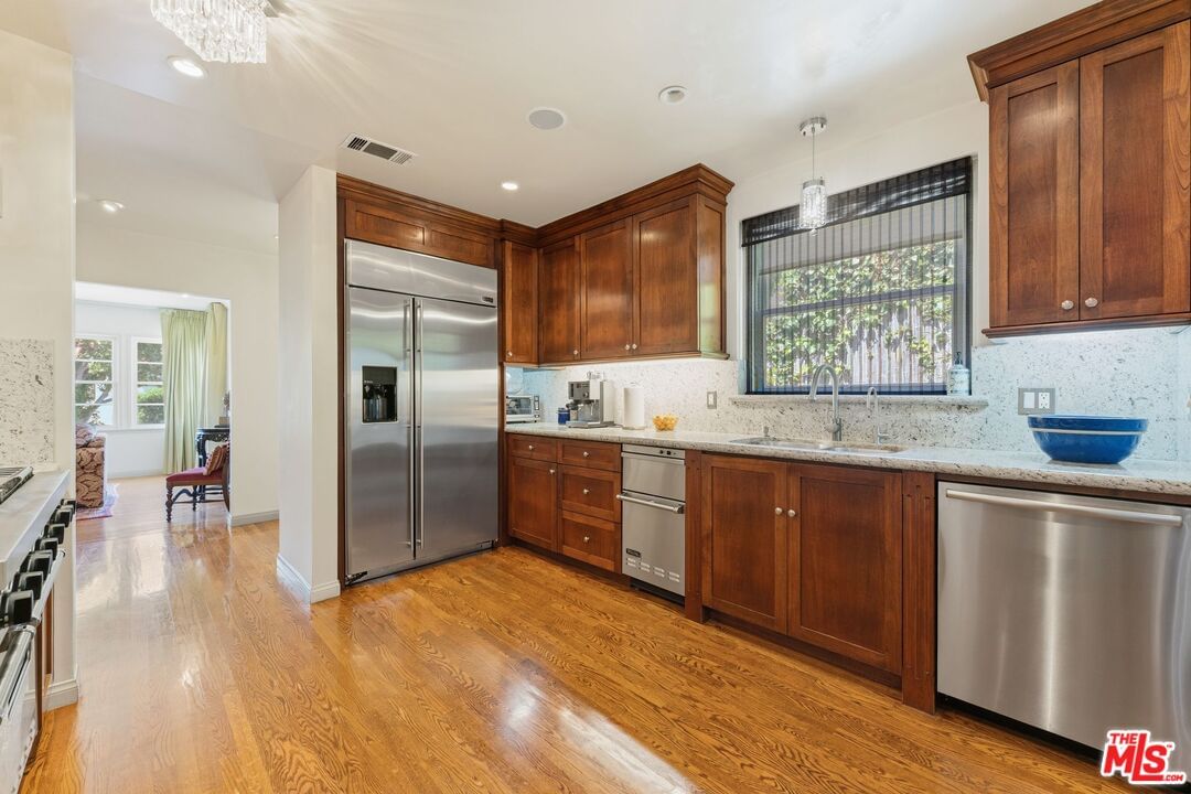 Summerhill photo 11