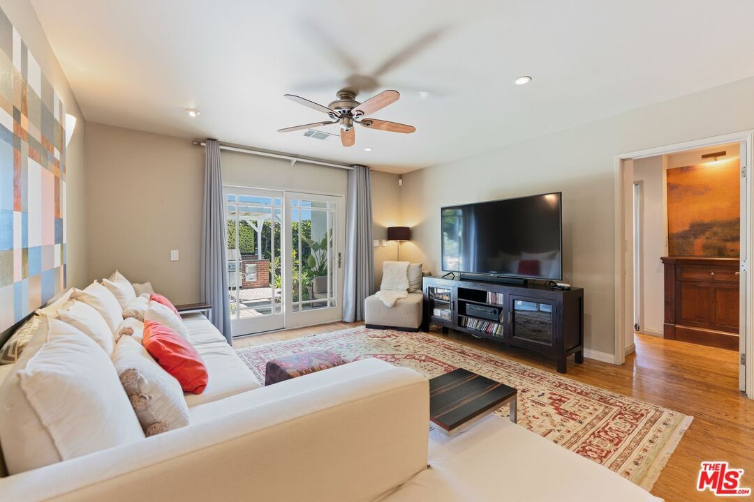 Summerhill photo 17