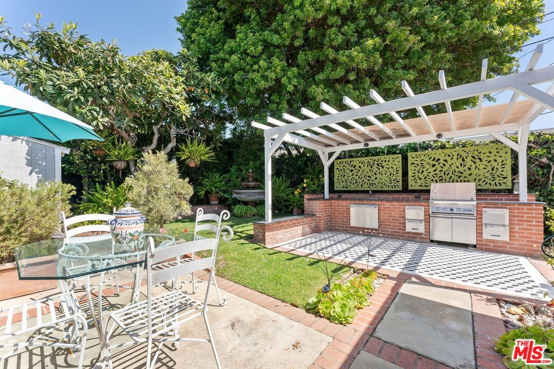 Summerhill photo 19