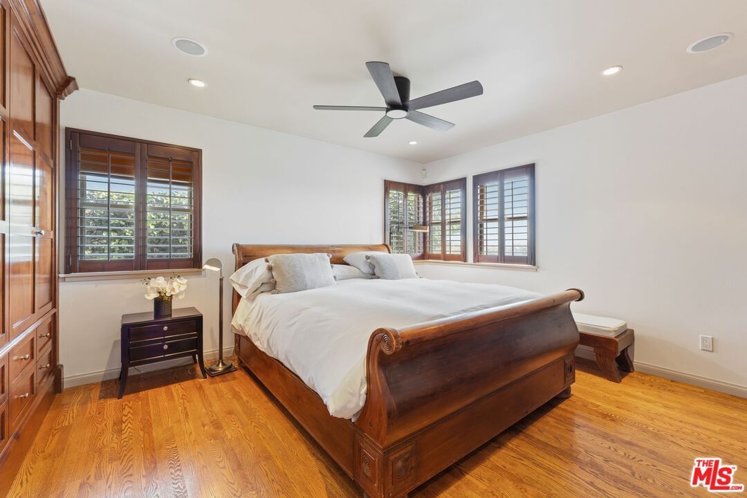 Summerhill photo 22
