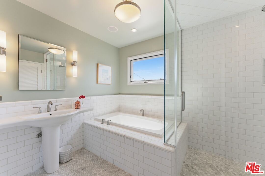 Summerhill photo 24