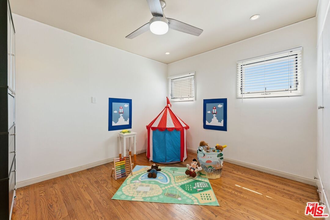 Summerhill photo 27