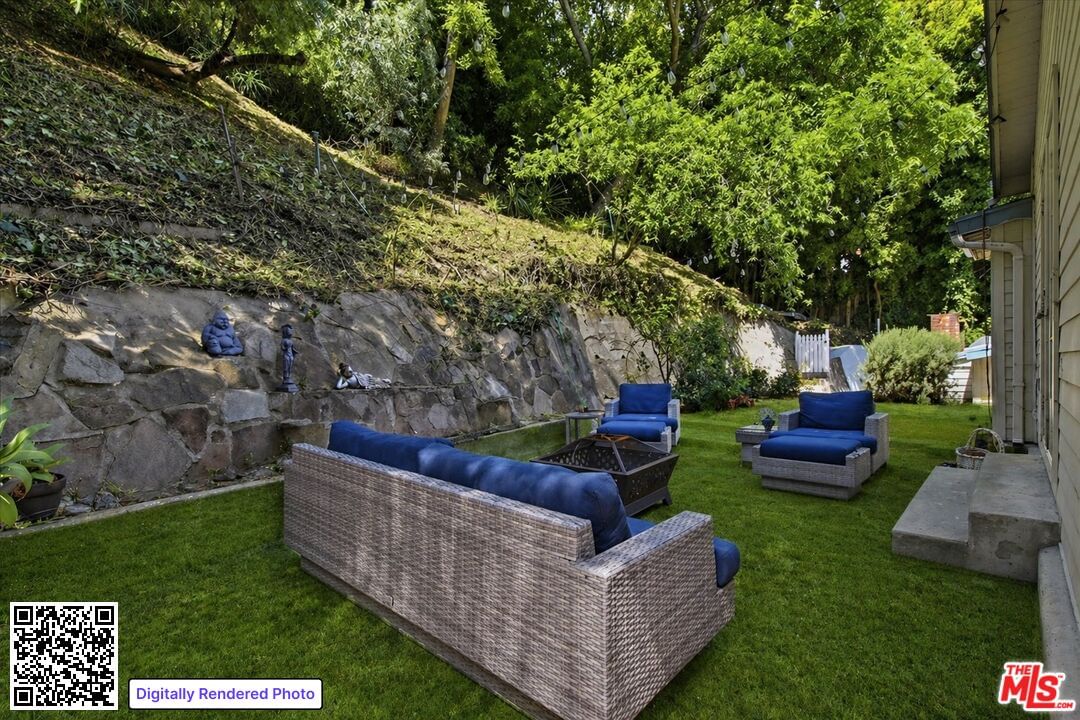 Beverly Glen photo 33