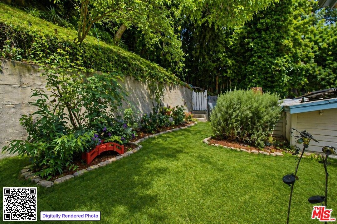 Beverly Glen photo 35