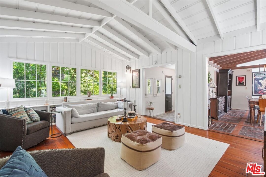 Beverly Glen photo 8