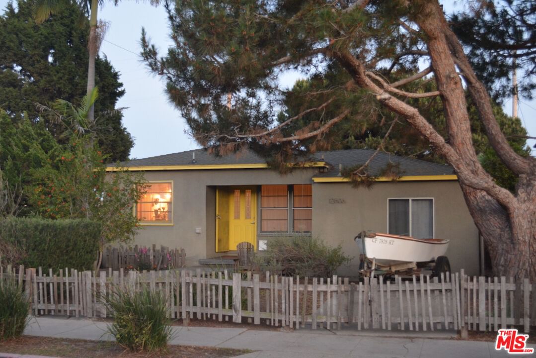 Gilmore photo 1