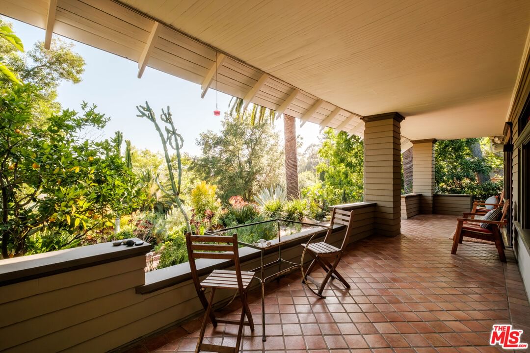 Almaden photo 10