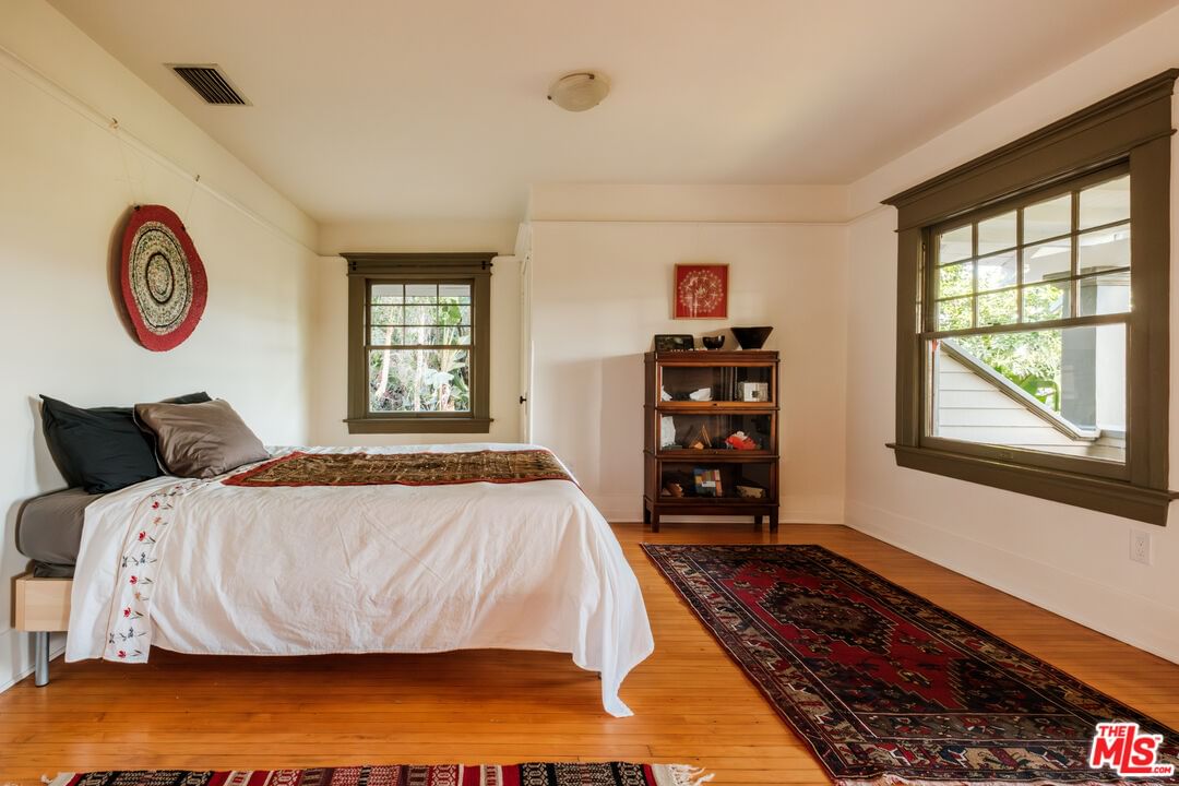 Almaden photo 42