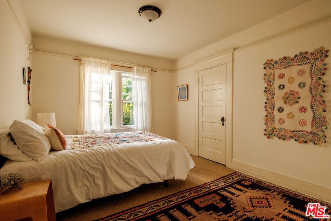 Almaden photo 51