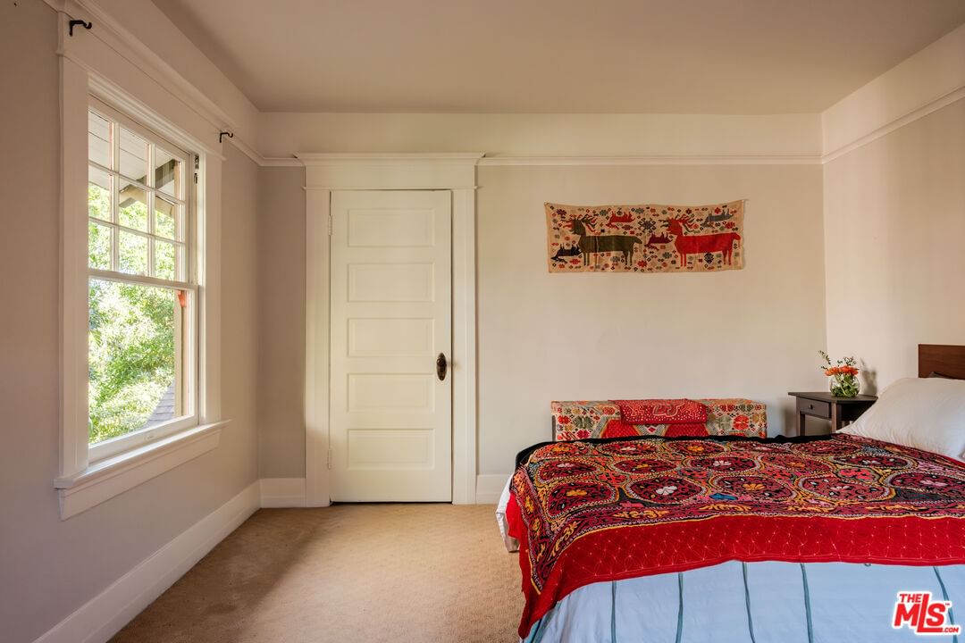 Almaden photo 54