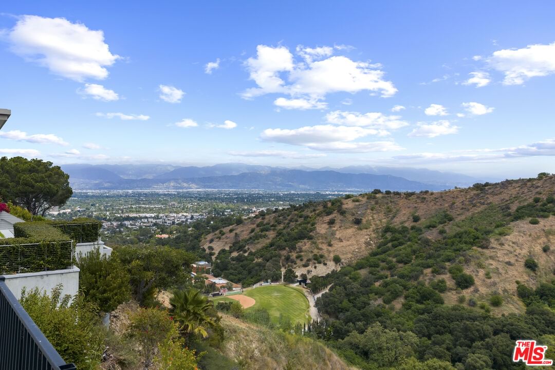 Beverly Ridge photo 20